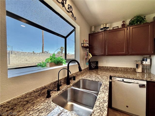 5876 Tippin Drive, Las Vegas, NV 89130