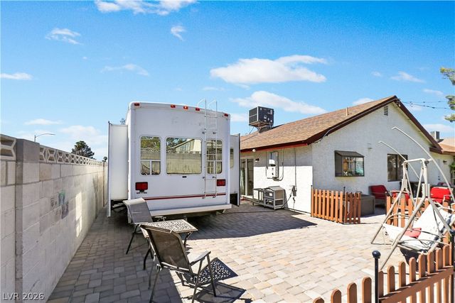 5876 Tippin Drive, Las Vegas, NV 89130