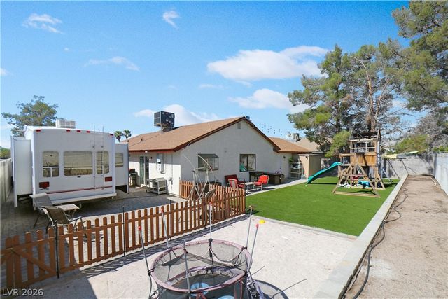5876 Tippin Drive, Las Vegas, NV 89130
