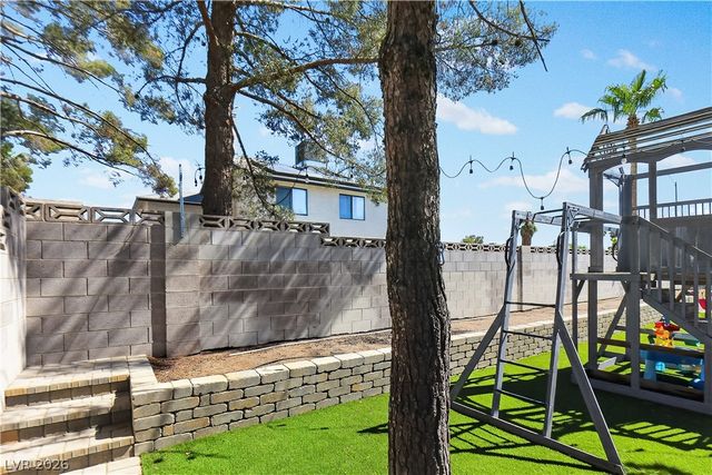 5876 Tippin Drive, Las Vegas, NV 89130