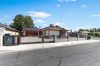 5876 Tippin Drive, Las Vegas, NV 89130