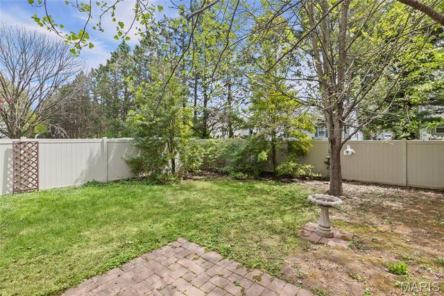 11 Cottonwood Glen Drive, Glen Carbon, IL 62034
