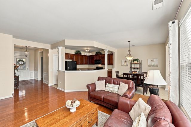 13655 Ivy Drive, Huntley, IL 60142