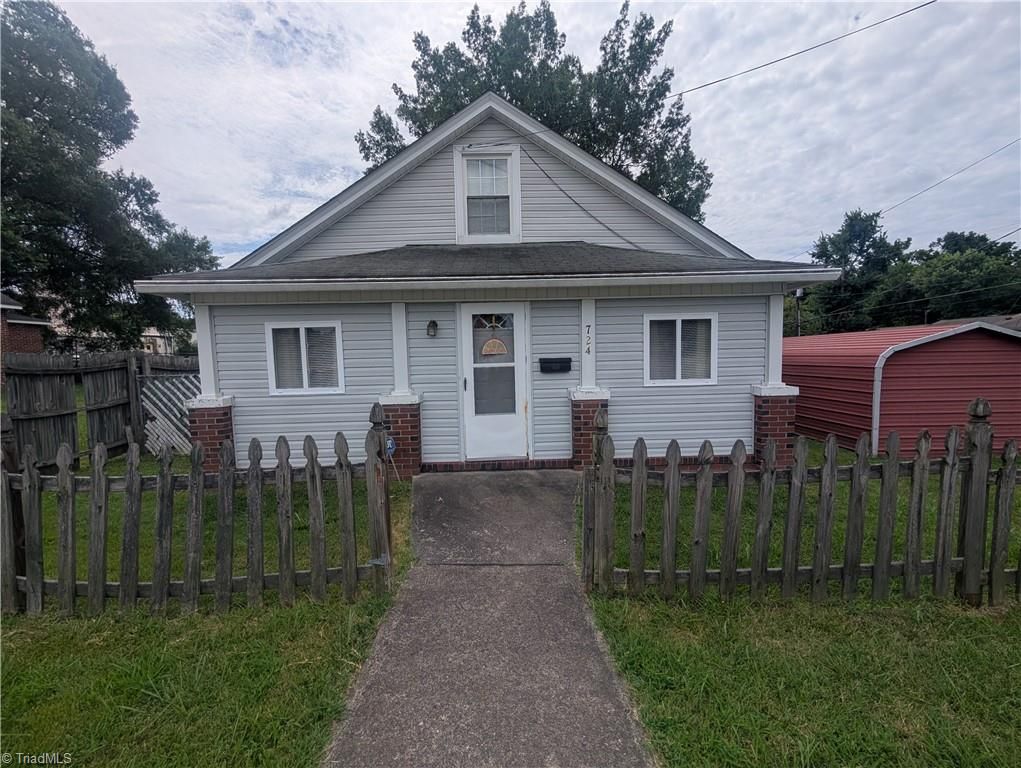 724 Early Avenue, Eden, NC 27288