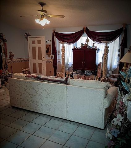 564 W CENTRAL AVENUE, Orange City, FL 32763