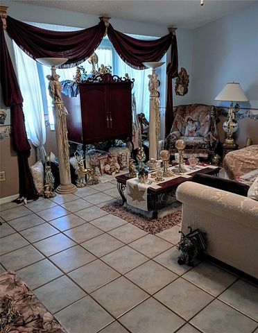 564 W CENTRAL AVENUE, Orange City, FL 32763