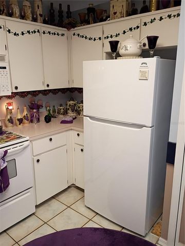 564 W CENTRAL AVENUE, Orange City, FL 32763