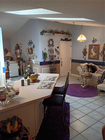 564 W CENTRAL AVENUE, Orange City, FL 32763