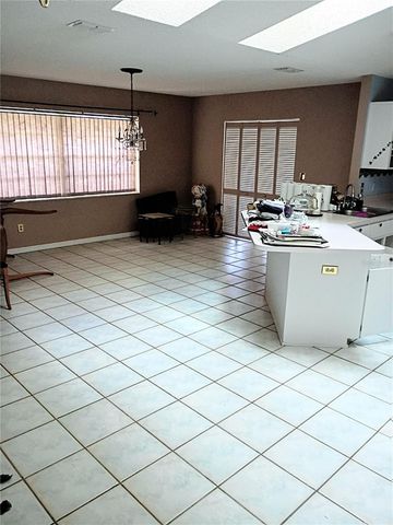 564 W CENTRAL AVENUE, Orange City, FL 32763