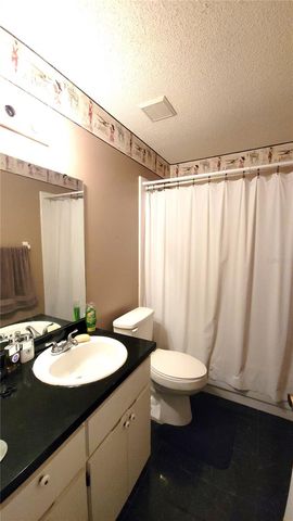 564 W CENTRAL AVENUE, Orange City, FL 32763