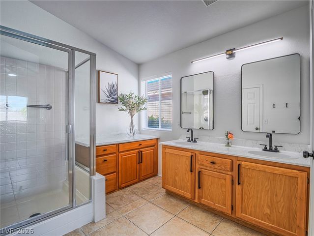 6832 Rosinwood Street, Las Vegas, NV 89131