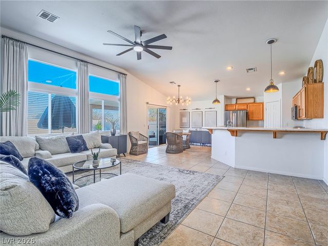 6832 Rosinwood Street, Las Vegas, NV 89131