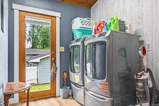 518 Sunset Lane, Middlebury, IN 46540
