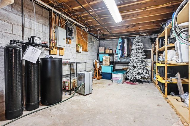 518 Sunset Lane, Middlebury, IN 46540