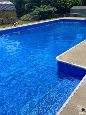518 Sunset Lane, Middlebury, IN 46540