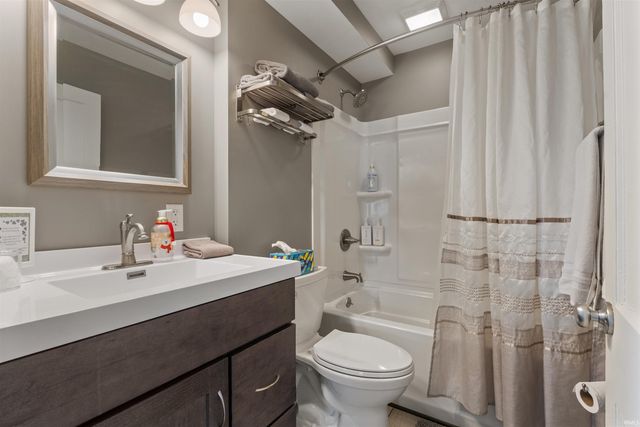 1937 E Donald Street, South Bend, IN 46613