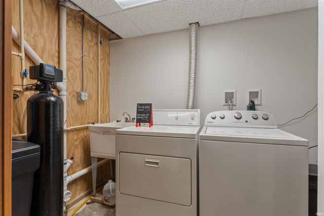 1937 E Donald Street, South Bend, IN 46613