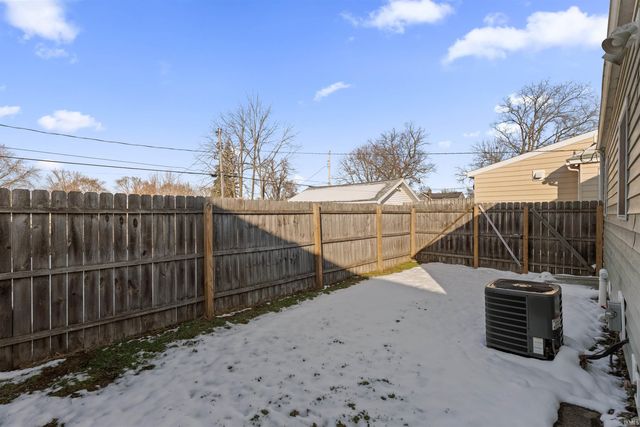 1937 E Donald Street, South Bend, IN 46613