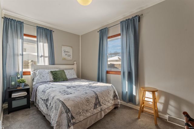 1937 E Donald Street, South Bend, IN 46613