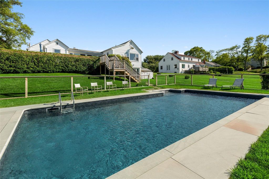 100 S Fairview Avenue, Montauk, NY 11954