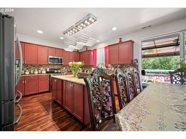 13910 Ne 102ND St, Vancouver, WA 98682