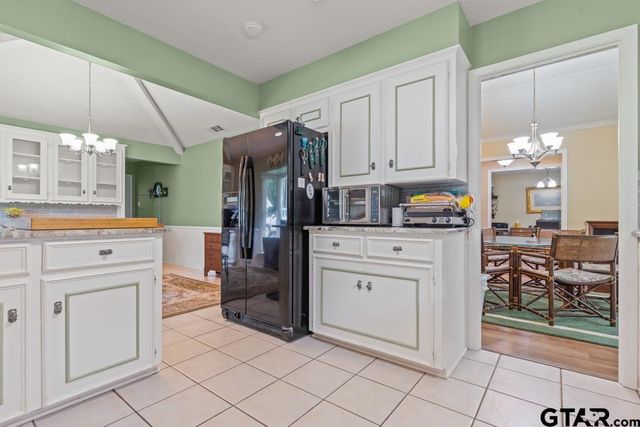 503 Pinehill Road, Henderson, TX 75654