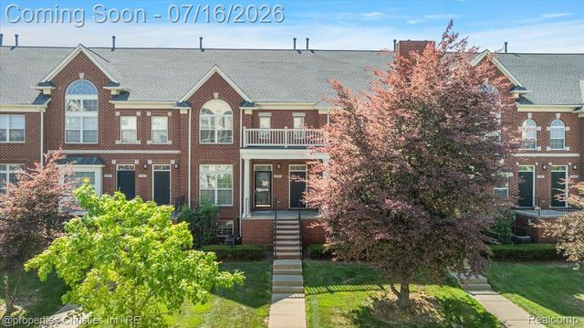 1422 Raliegh Place, Troy, MI 48084