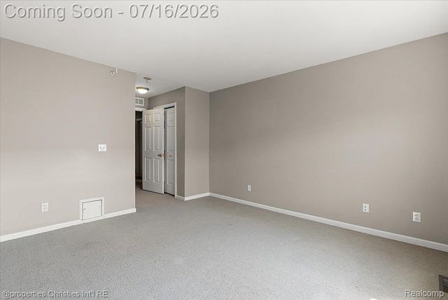 1422 Raliegh Place, Troy, MI 48084