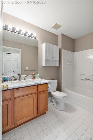 1422 Raliegh Place, Troy, MI 48084
