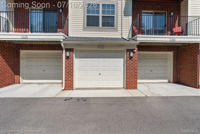 1422 Raliegh Place, Troy, MI 48084
