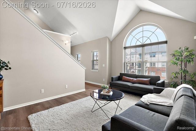 1422 Raliegh Place, Troy, MI 48084
