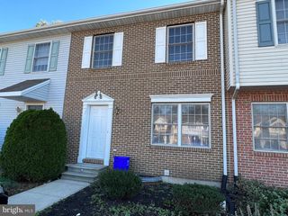 61 QUEEN AVE, Enola, PA 17025