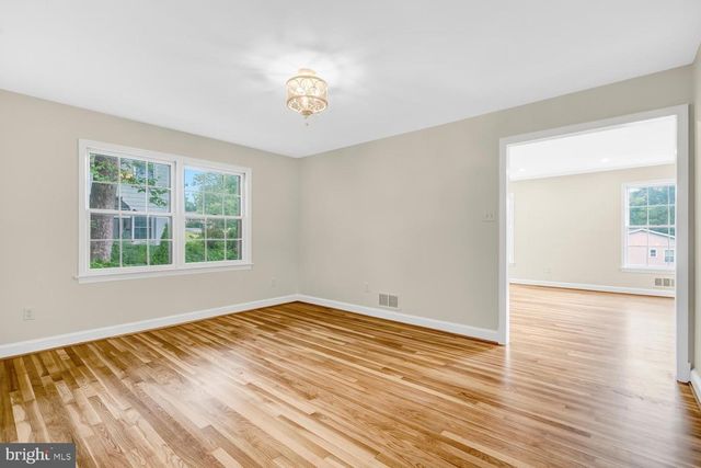 2108 WILKINSON PL, Alexandria, VA 22306