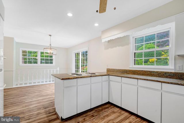 2108 WILKINSON PL, Alexandria, VA 22306