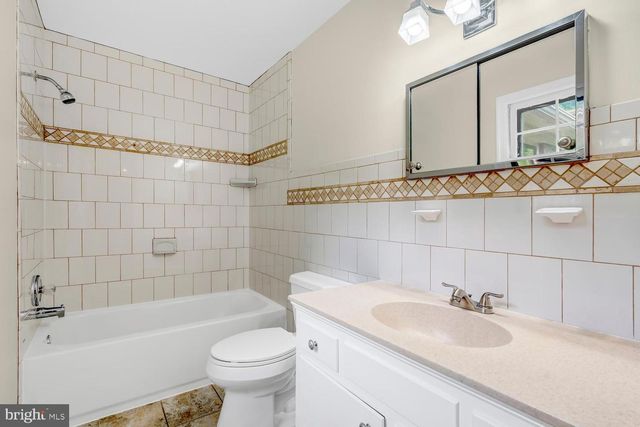 2108 WILKINSON PL, Alexandria, VA 22306