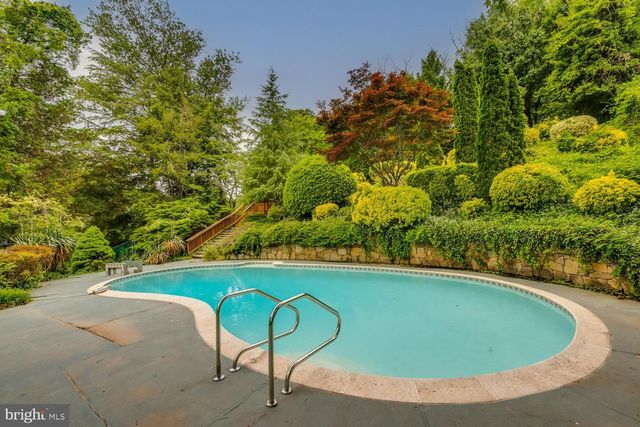 2108 WILKINSON PL, Alexandria, VA 22306
