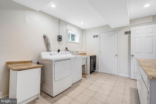 2108 WILKINSON PL, Alexandria, VA 22306
