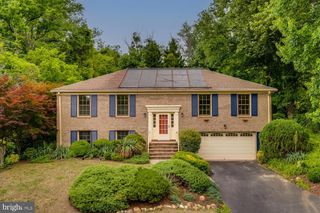 2108 WILKINSON PL, Alexandria, VA 22306