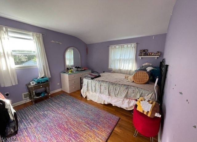 10 Falcon Ct, Livingston Twp., NJ 07039