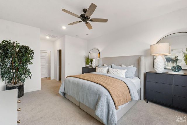 7312 Peach Grove Lane, Bakersfield, CA 93313