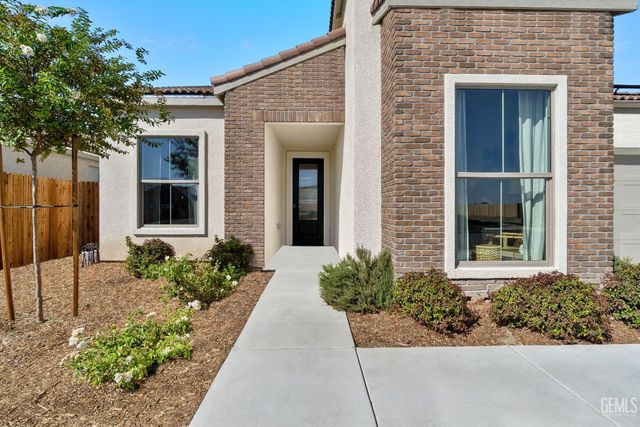 7312 Peach Grove Lane, Bakersfield, CA 93313