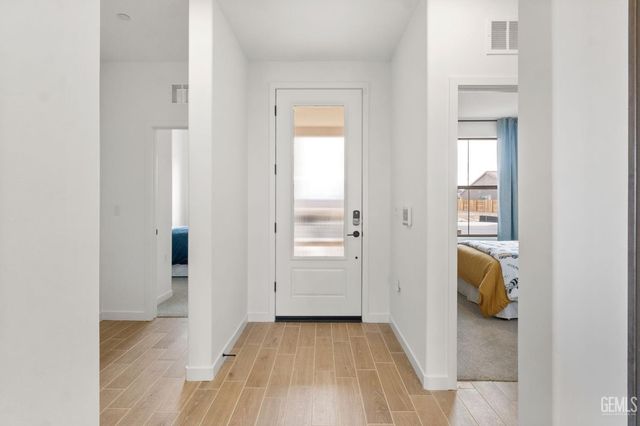 7312 Peach Grove Lane, Bakersfield, CA 93313