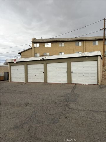 17802 Quantico, Apple Valley, CA 92307