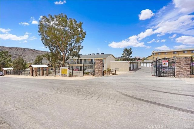 17802 Quantico, Apple Valley, CA 92307