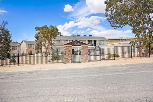 17802 Quantico, Apple Valley, CA 92307