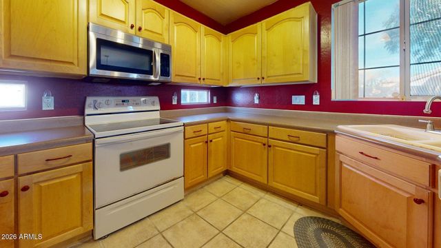 11218 W Calle De La Luna --, Phoenix, AZ 85037