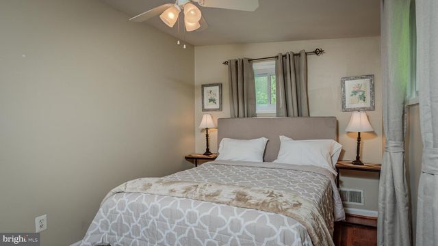 10626 ASHBY PL, Fairfax, VA 22030