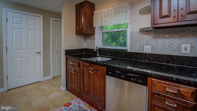 10626 ASHBY PL, Fairfax, VA 22030