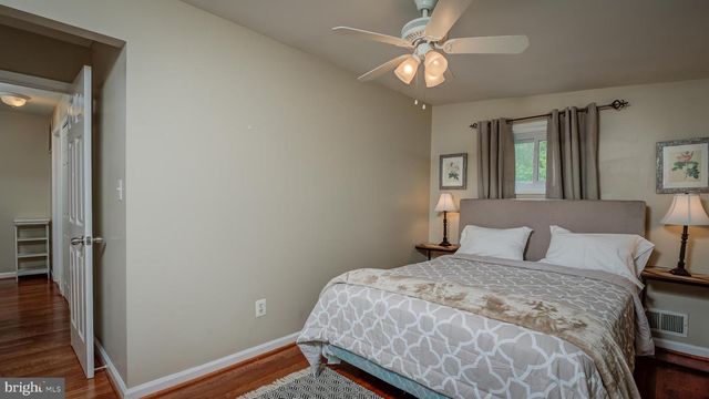 10626 ASHBY PL, Fairfax, VA 22030