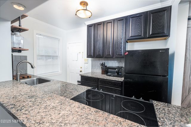 1528 PALM Avenue, Jacksonville, FL 32207